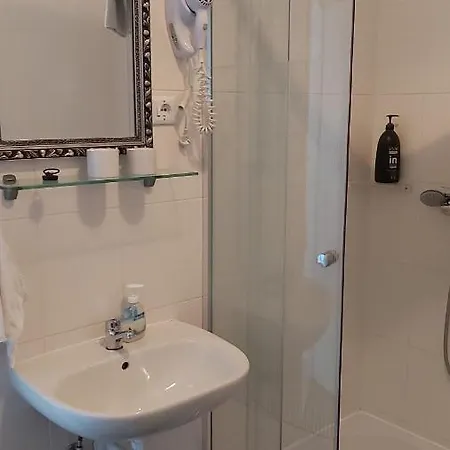 Dragic - Anex 3* ザダル